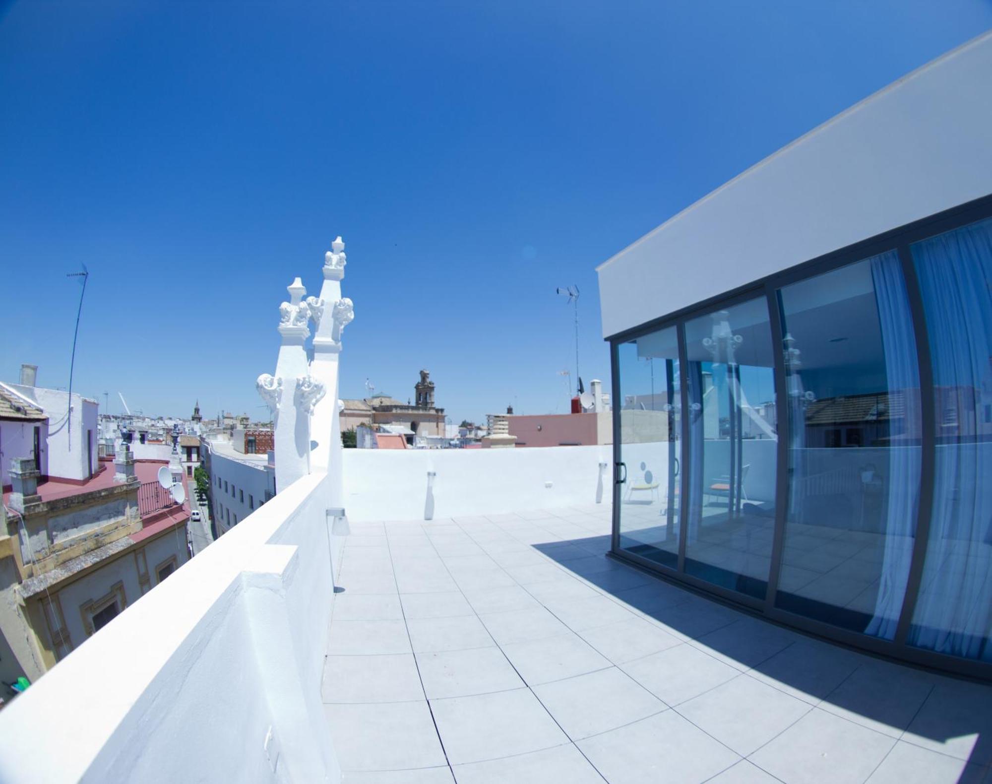 Life Apartments Alberto Lista Seville Luaran gambar