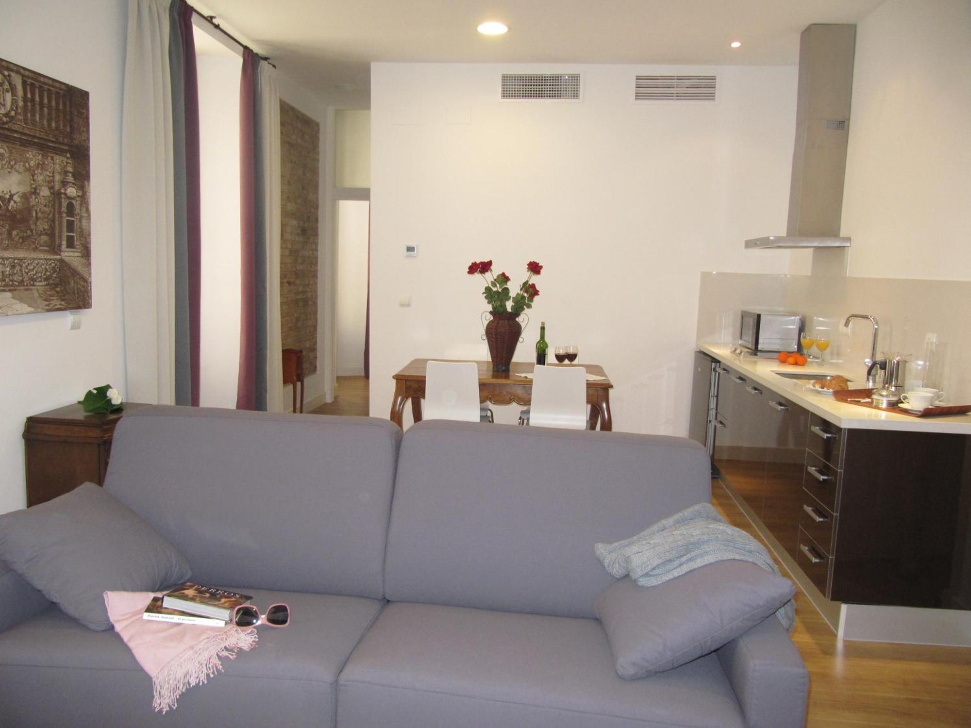 Life Apartments Alberto Lista Seville Bilik gambar