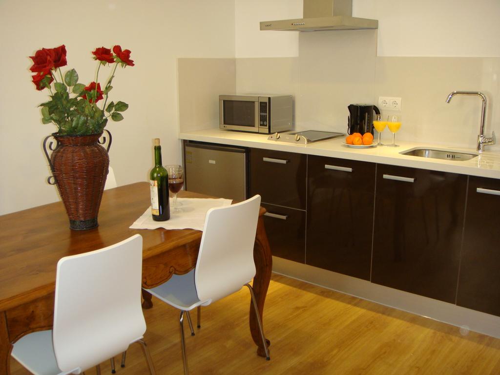 Life Apartments Alberto Lista Seville Luaran gambar