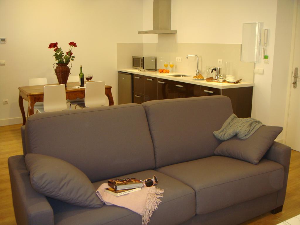 Life Apartments Alberto Lista Seville Luaran gambar